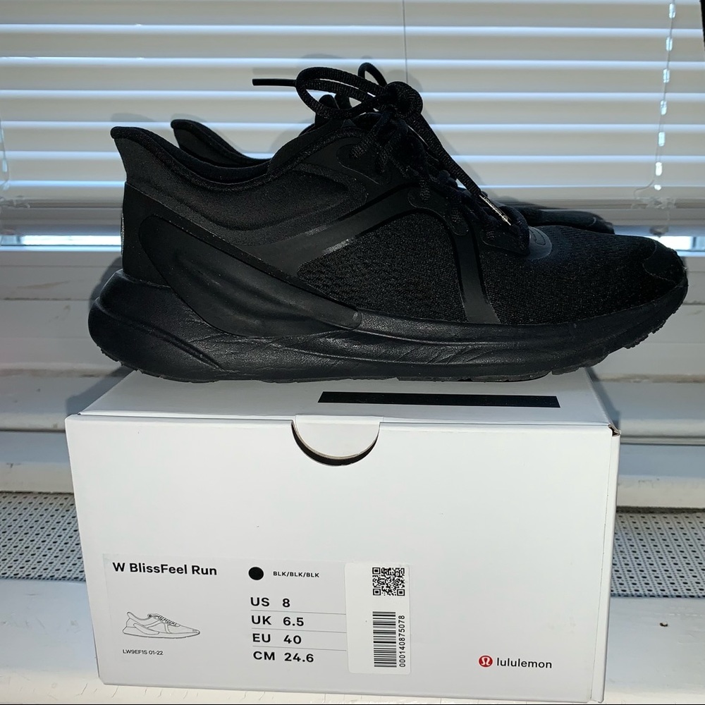 lululemon blissfeel running sneakers in Black Size 8